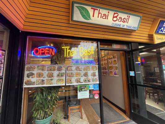 Thai Basil by null