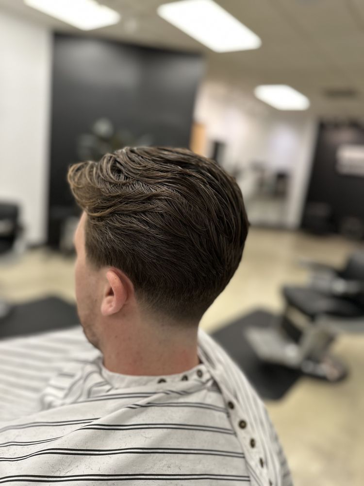EJ the Barber Logo
