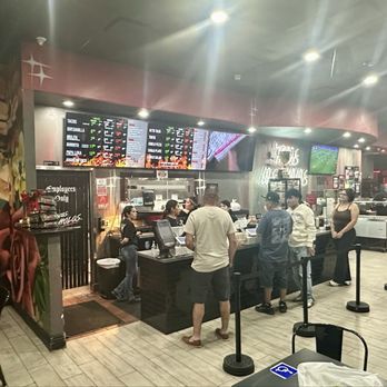 Tacos Los Cholos - Mexican Near Me - Huntington Park, California