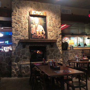 Logan's Roadhouse - Toasty warm - Steakhouses Near Me - Burleson, Texas Logan's Roadhouse - Toasty warm - Steakhouses Near Me - Burleson, Texas