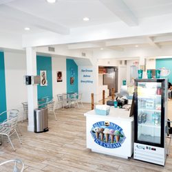 Kics Ice Cream - Interior