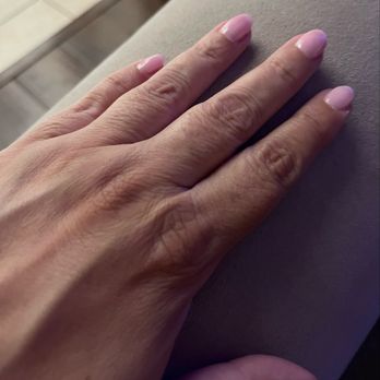 Queen Nails - Queen nails always knows how I like my nails. The ambience is so welcoming.  I asked for OPI pink manicure for my Birthday next week. - Nail Salons Near Me - Sherman Oaks, California