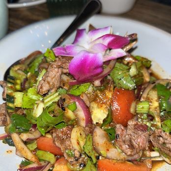 Saranrom Thai - Bangkok Beef Salad - Thai Near Me - Elmhurst, New York