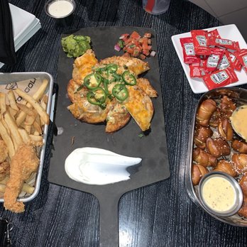 Topgolf - Pretzel Knots, Chicken Tenders, and Signature Nachos - Sports Bars Near Me - Glendale, Arizona Topgolf - Pretzel Knots, Chicken Tenders, and Signature Nachos - Sports Bars Near Me - Glendale, Arizona