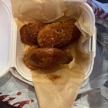 Mimi's Cafe - Carrot raisin Madeleines - American Near Me - Arlington, Texas