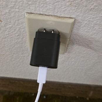 Americas Best Value Inn Calimesa - Third plug falling out - Hotels Near Me - Calimesa, California Americas Best Value Inn Calimesa - Third plug falling out - Hotels Near Me - Calimesa, California
