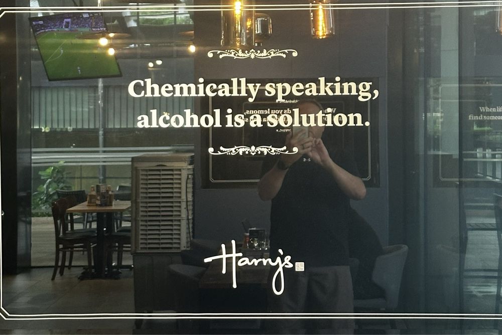 HENRY’S KITCHEN - Updated July 2024 - Singapore, Singapore - Bars - Yelp