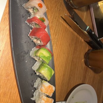 R+D Kitchen - Rainbow Roll Sushi - New American Near Me - Yountville, California