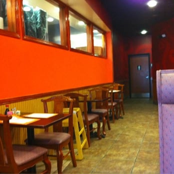 Queen Chinese Restaurant - the interior of the restaurant - Chinese Near Me - Flourtown, Pennsylvania Queen Chinese Restaurant - the interior of the restaurant - Chinese Near Me - Flourtown, Pennsylvania
