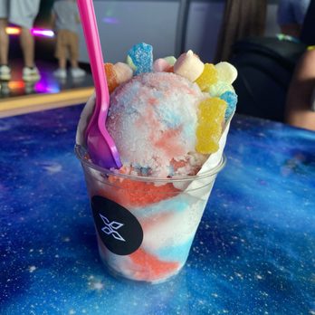 Snak X - Bombpop sorbet with marshmallow and sour patch kids - Ice Cream & Frozen Yogurt Near Me - San Antonio, Texas