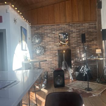 The Local Vine - Music :) - Wine Bars Near Me - Salado, Texas