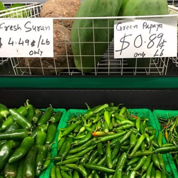 Vishala Grocery - I have been looking for green papaya!!  Bounty of all kinds of peppers too :D - Grocery Near Me - Missouri City, Texas