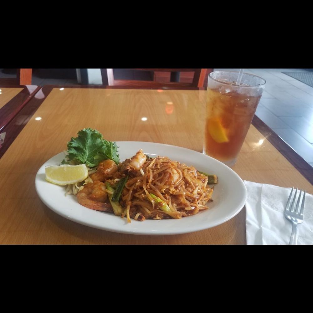 Amazing Asian Bistro - Shrimp Pad Thai - Japanese Near Me - Plantation, Florida Amazing Asian Bistro - Shrimp Pad Thai - Japanese Near Me - Plantation, Florida