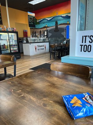 Tsunami Sandwich Company by null