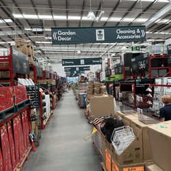 Bunnings Warehouse
