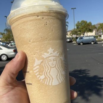 Starbucks - 10/30/2022 2:32pm - Coffee & Tea Near Me - Burbank, California