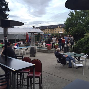 Bernie's Bungalow Lounge