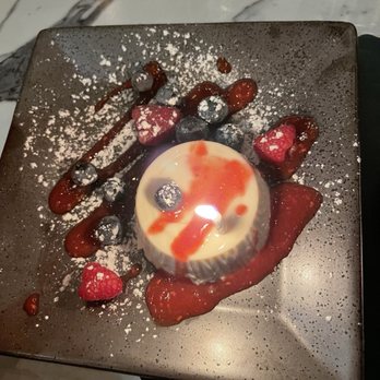 Trenta Pizza & Cucina - Birthday dessert - Pizza Near Me - Costa Mesa, California