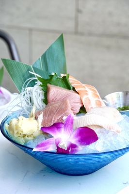 EMC Seafood & Raw Bar by null