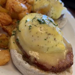Eggs Benedict Eggs Benedict