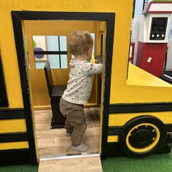 Playpad - School bus toy