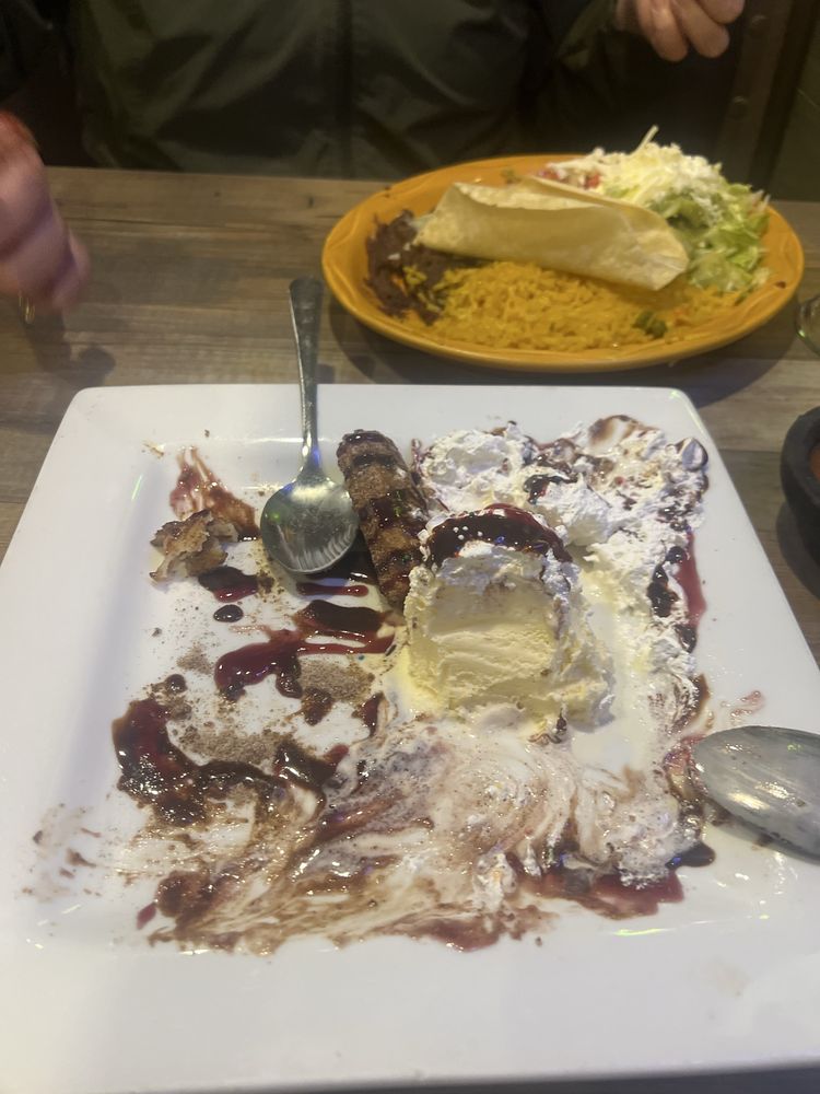 Rancho Loco Grill & Bar Logo