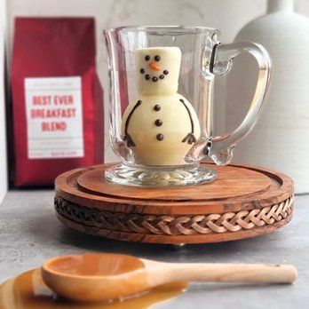 Chocolate Artworks - Snowman Hot Cocoa Bomb - Food Trucks Near Me - Mauldin, South Carolina Chocolate Artworks - Snowman Hot Cocoa Bomb - Food Trucks Near Me - Mauldin, South Carolina