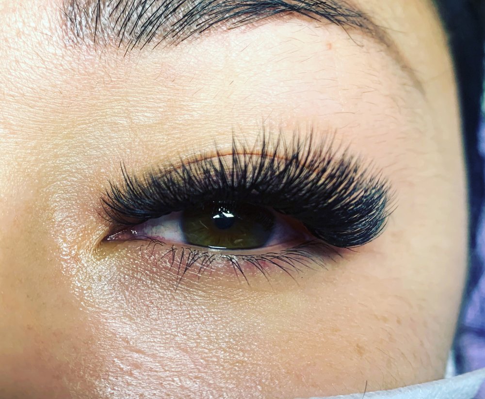 Heaven Flower Lash Spa Logo