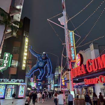 Universal City Walk - Walking - Shopping Centers Near Me - Universal City, California Universal City Walk - Walking - Shopping Centers Near Me - Universal City, California