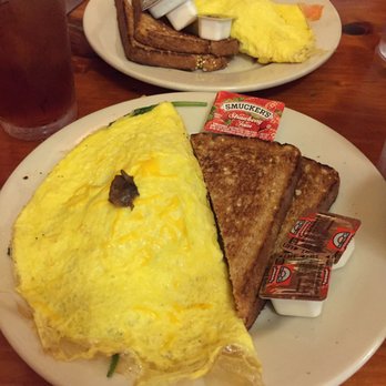 Runcible Spoon Cafe & Restaurant - Omelettes - Coffee & Tea Near Me - Bloomington, Indiana