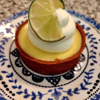 Hellas Bakery & Pita - July 2022: Key Lime Tart recommended by excellent staffer "Chris" - Bakeries Near Me - Tarpon Springs, Florida Hellas Bakery & Pita - July 2022: Key Lime Tart recommended by excellent staffer "Chris" - Bakeries Near Me - Tarpon Springs, Florida