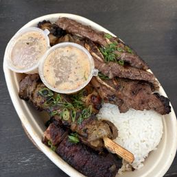 Sampler plate with short rib Sampler plate with short rib