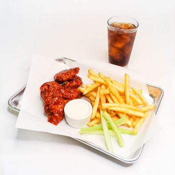 Wings & Things - a tray of food and a drink - Food Delivery Services Near Me - Minneapolis, Minnesota Wings & Things - a tray of food and a drink - Food Delivery Services Near Me - Minneapolis, Minnesota