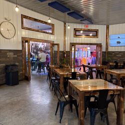 DisBatch Brewing - These tables are SOLID