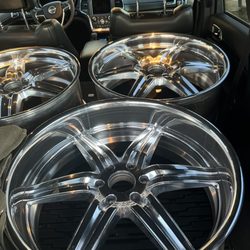 Canales Wheel Repair - after: curb rash fixed and clean polished wheels