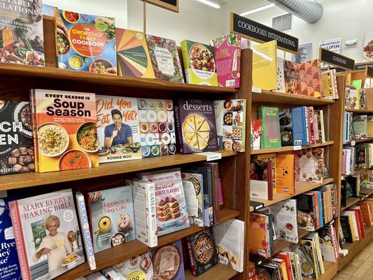 Copperfield's Books by null