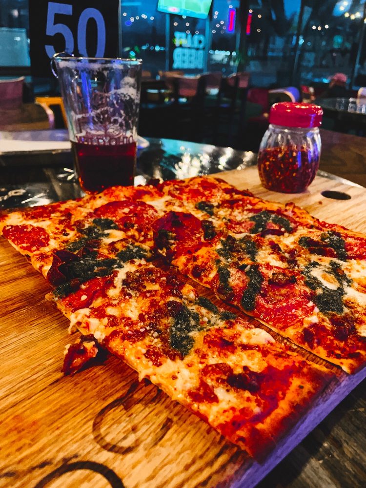 GUITARS & GROWLERS 88 Photos & 109 Reviews 581 W Campbell Rd