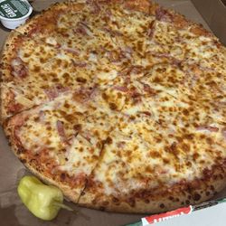 Han and pineapple