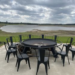 Twisted Pine Winery - Huge firepit