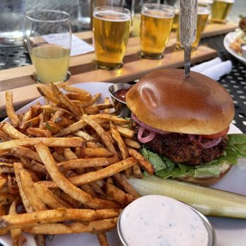 Side A Brewing - Veggie burger with fries - Breweries Near Me - La Grande, Oregon