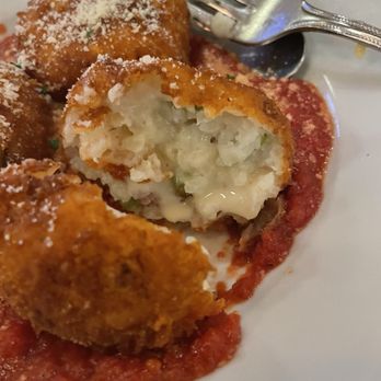 Esca Restaurant & Wine Bar - Wine Bars Near Me - Middletown, Connecticut Esca Restaurant & Wine Bar - Wine Bars Near Me - Middletown, Connecticut