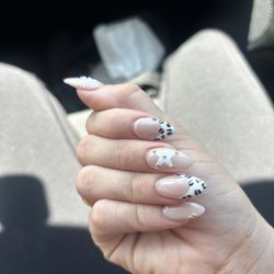 Davie Nails - Cute little design!