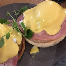 Rhubarb Food Design - Eggs Benedict