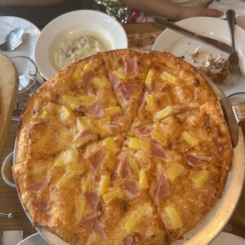 Shakey's Pizza - Hawaiian - Fast Food Near Me - Makati, NCR