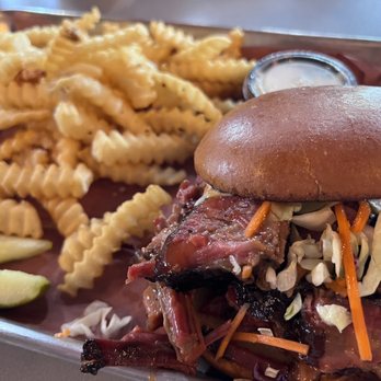 Fat Boys BBQ - Burnt End Sammich with Crinkle Fries - Barbeque Near Me - Ocala, Florida