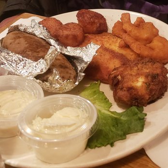 George's Steak House - Fried seafood platter - American Near Me - Suffolk, Virginia