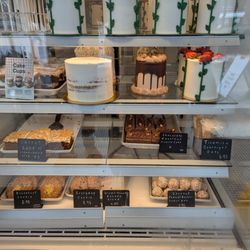 To Live For Bakery - Case window