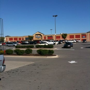 Kroger - the parking lot of a kroger restaurant - Grocery Near Me - Mount Juliet, Tennessee Kroger - the parking lot of a kroger restaurant - Grocery Near Me - Mount Juliet, Tennessee