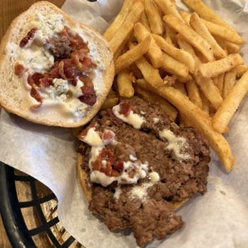 Hydes Slydes - The Aksarben - Burgers Near Me - Omaha, Nebraska Hydes Slydes - The Aksarben - Burgers Near Me - Omaha, Nebraska