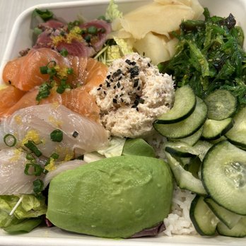 Pacific Catch - Rainbow sushi bowl - Sushi Bars Near Me - Santa Clara, California